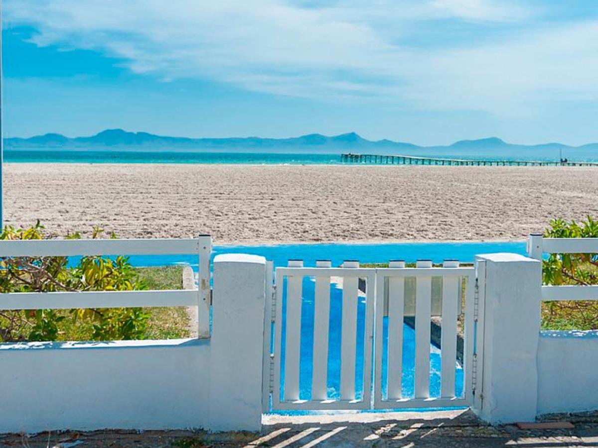 Oiza Castles 23 At Beach, Wifi And Aircon Apartment